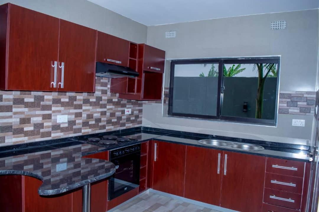 Royal Suites Apartments لوساكا المظهر الخارجي الصورة