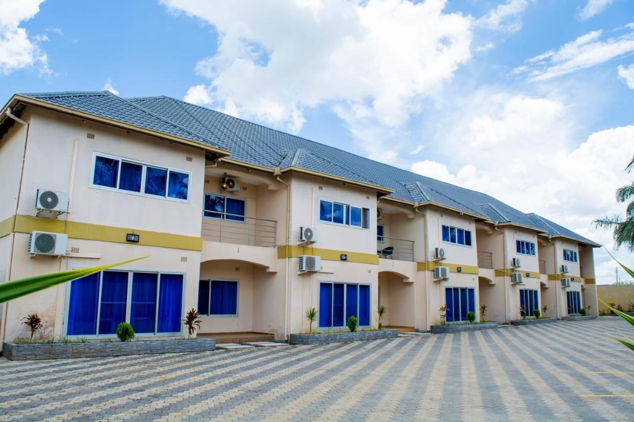 Royal Suites Apartments لوساكا المظهر الخارجي الصورة