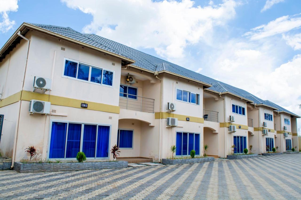 Royal Suites Apartments لوساكا المظهر الخارجي الصورة