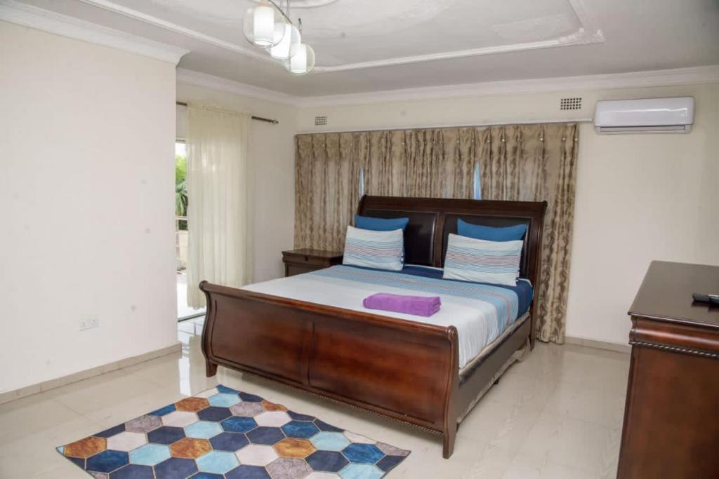 Royal Suites Apartments لوساكا المظهر الخارجي الصورة