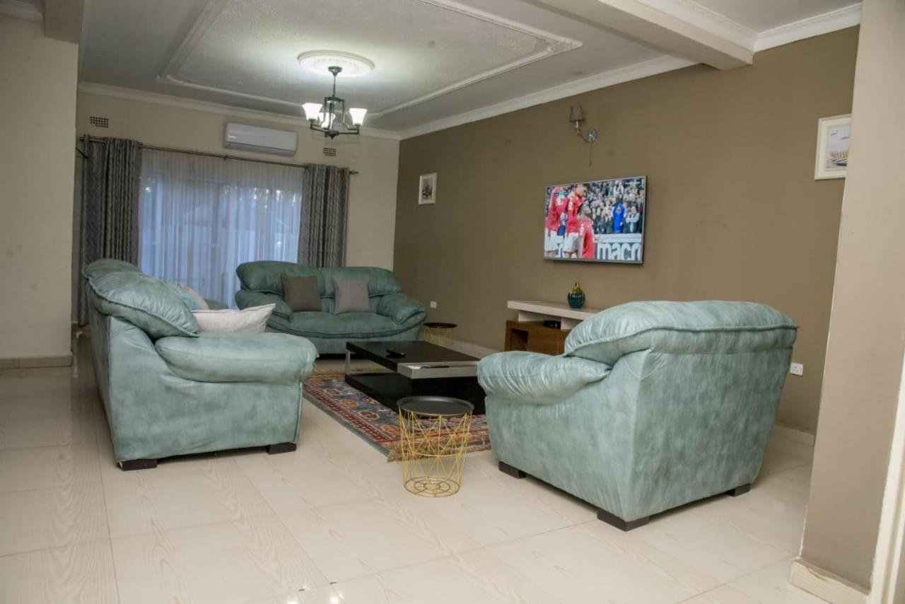 Royal Suites Apartments لوساكا المظهر الخارجي الصورة
